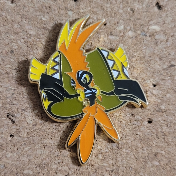 Tapu Koko pin - Picture 1 of 1